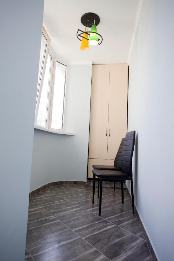 Apartament Curat Si Confortabil Str. Ismail 86 In Centrul Chisinaului Lejlighed Eksteriør billede